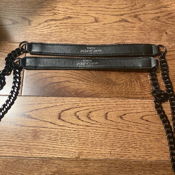 YSL - Lou Lou - Picture 3 of 12